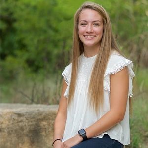 Meet your Posher, Ana